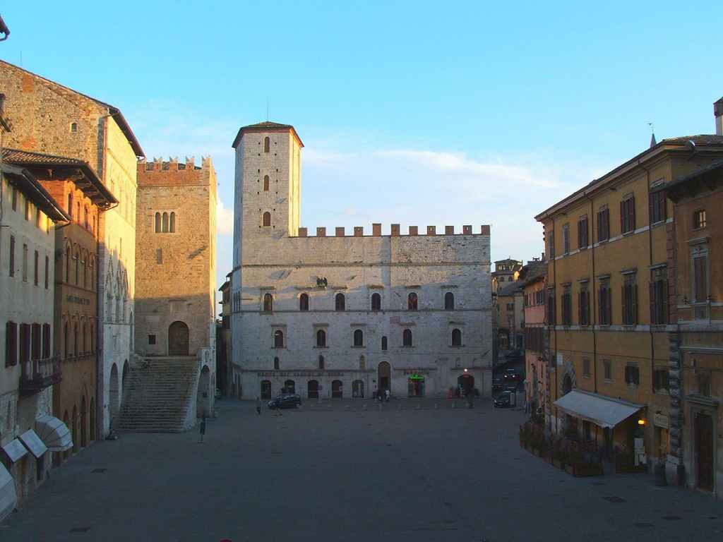 Elegante città medievale, meta tra le più affascinanti dell’Umbria